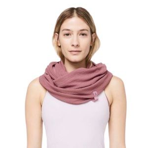 Lululemon Vinyasa Infinity Scarf Spanish Rose